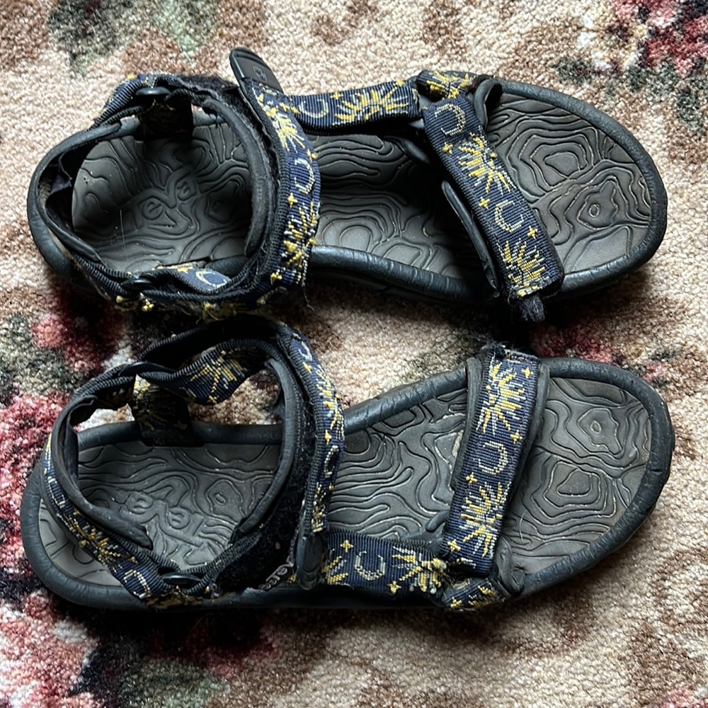 Teva sun and moon sandals